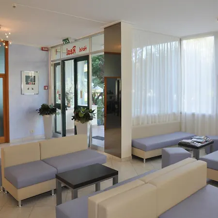 Real チェルヴィア