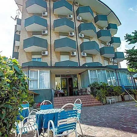 Hotel Real
